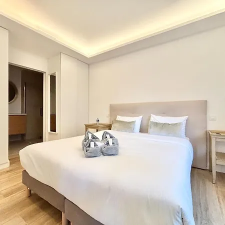 2x2 Bedrooms - 24p3 Apartment Cannes