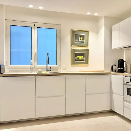 2x2 Bedrooms - 24p3 Apartment Cannes