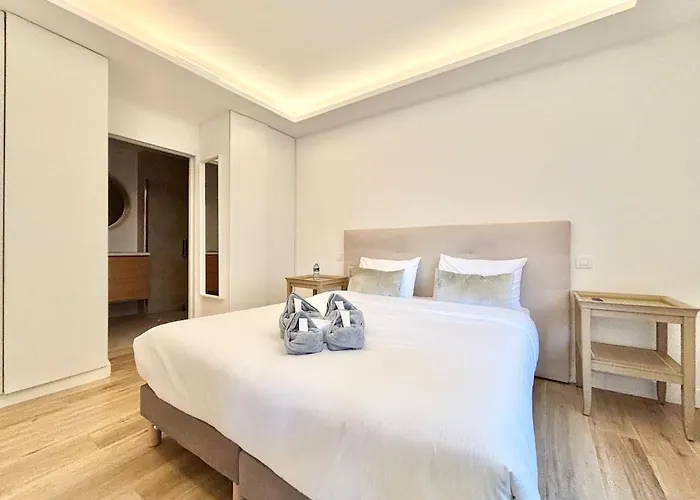 2x2 Bedrooms - 24p3 Apartment Cannes