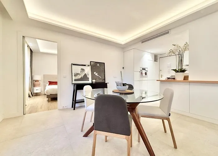 Apartment 2x2 Bedrooms - 24p3 *