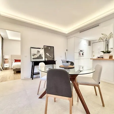 Apartment 2x2 Bedrooms - 24p3 *