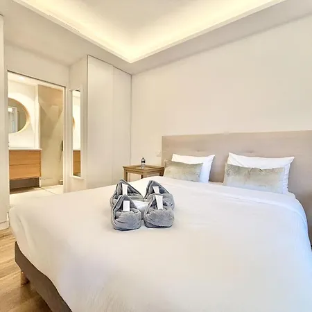 2x2 Bedrooms - 24p3 Cannes